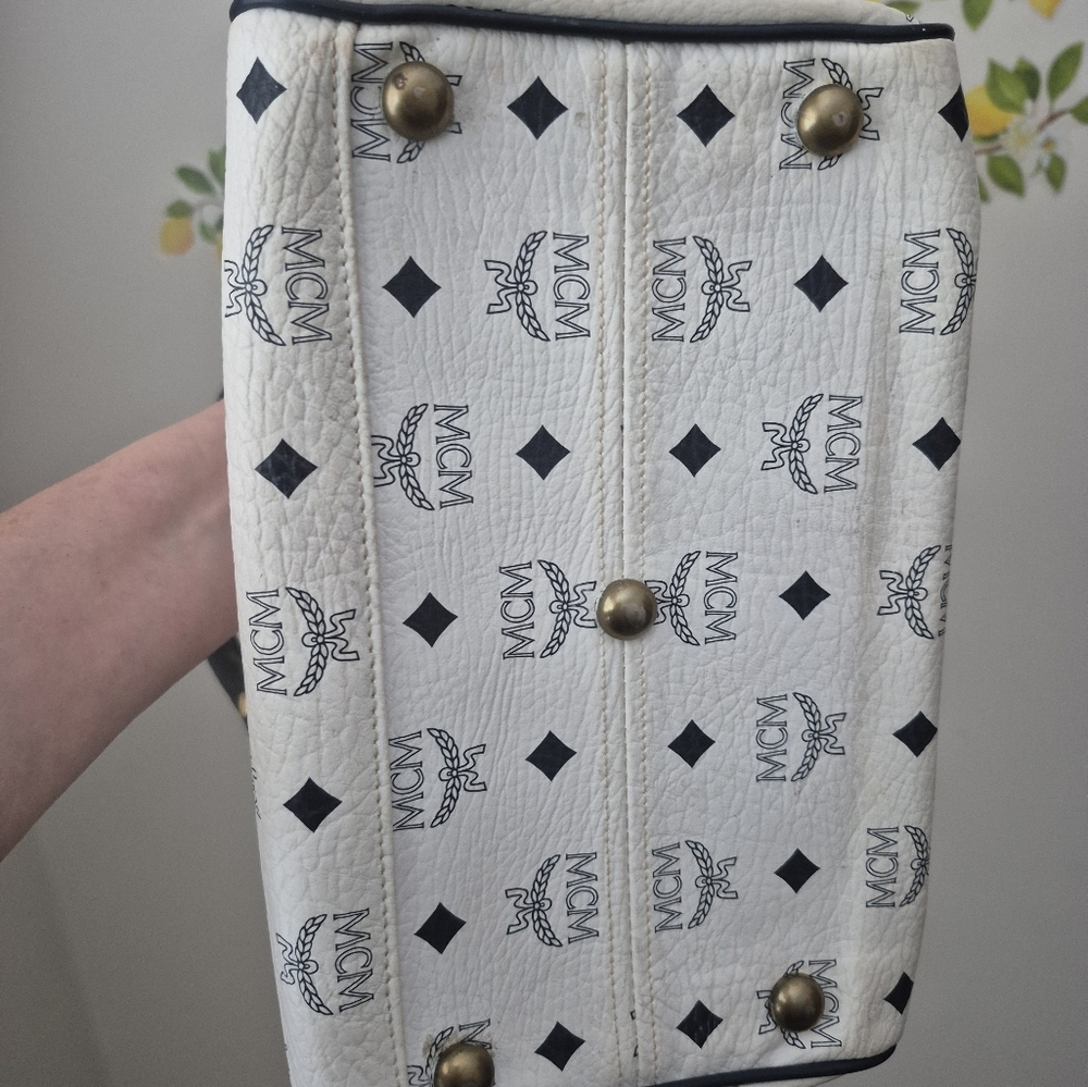 MCM Purse - Picture 7 of 11